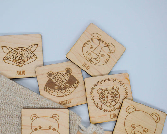 Juego de memoria infantil personalizado de animales con fichas de madera - detalle de fichas - Creative Laser