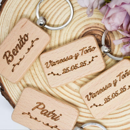 Llavero de madera personalizado - "AURA"