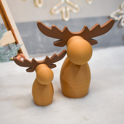 Familia de renos decorativos impresos en 3D mediano y pequeño