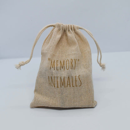 Juego de memoria infantil personalizado de animales con fichas de madera - con bolsa de lino incluida - Creative Laser
