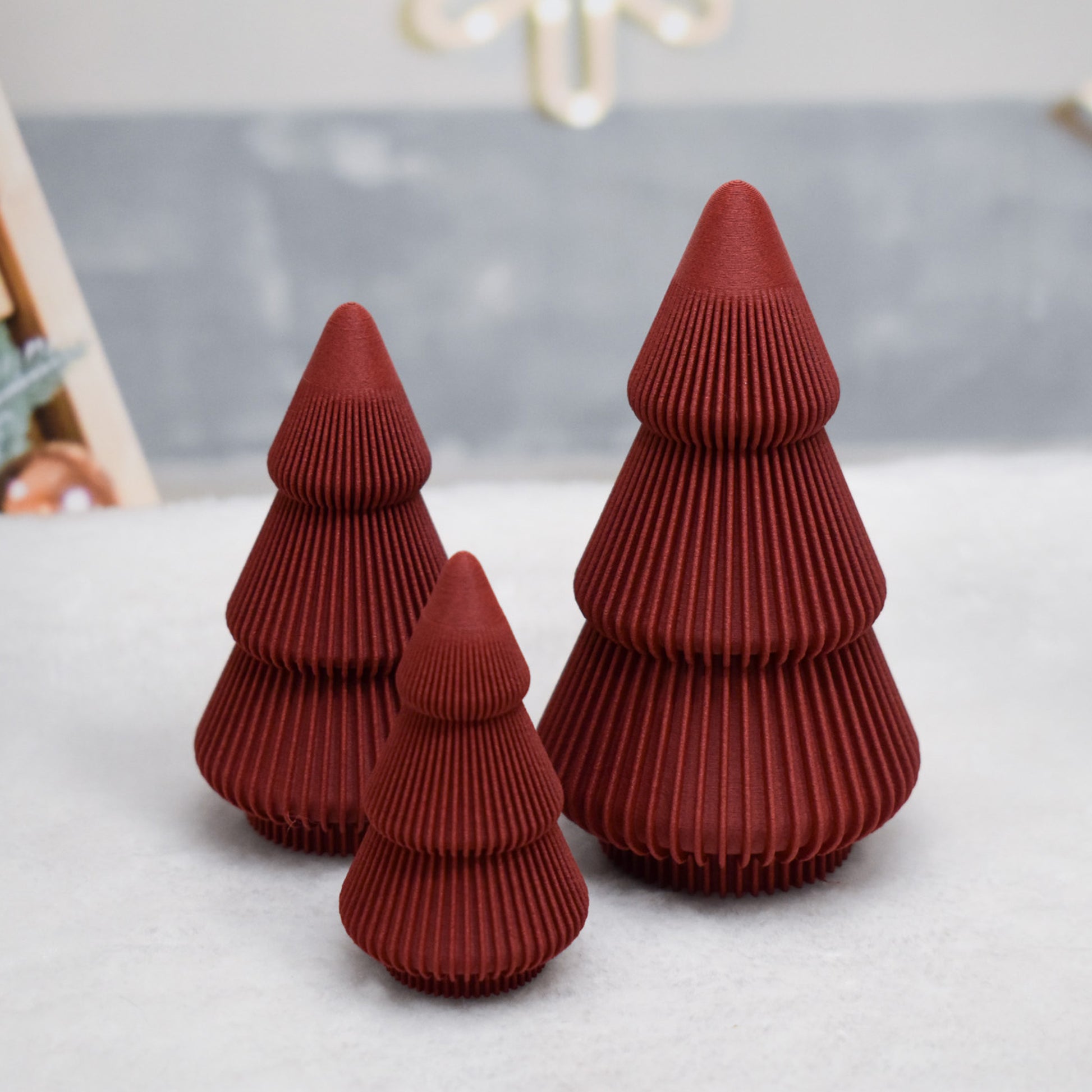 Set de 3 árboles navideños modernos impresos en 3D rojo